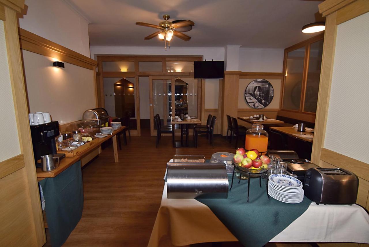 Hotel Soudek Podebrady Bagian luar foto